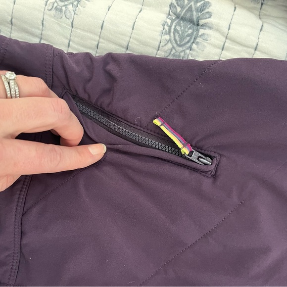 ATHLETA GIRL INSULATED QUILTED JACKET - Picture 2 of 15